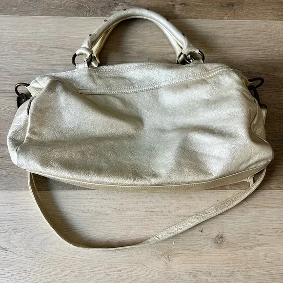 Moni Moni Gold Leather Shoulder Bag - Picture 4 of 10